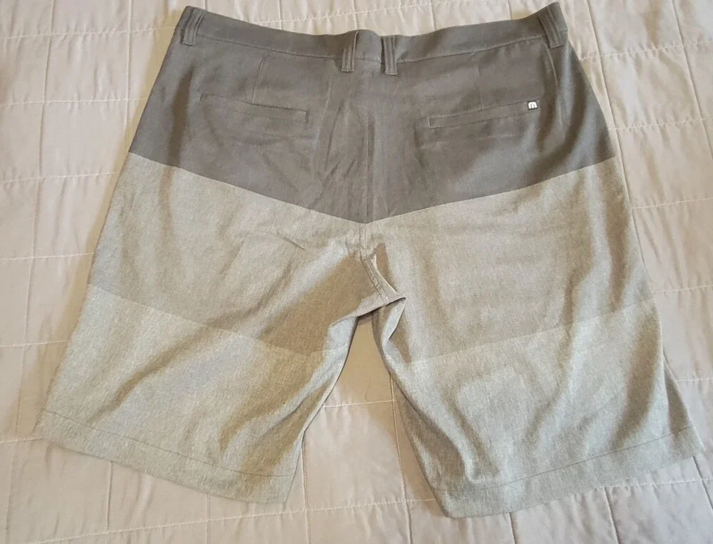 Travis Mathew Shorts Mens 38 Gray Stripe Performance Golf Lightweight Stretch